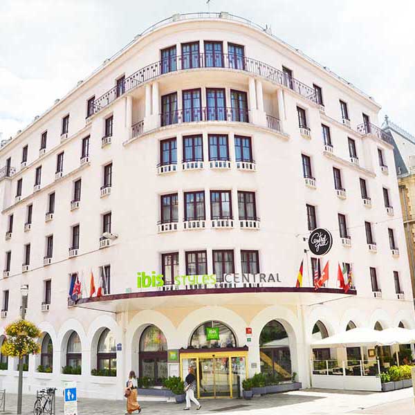 cENTRAL PARKING